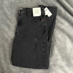 New with tags Abercrombie & Fitch the 90’s straight 32/14r